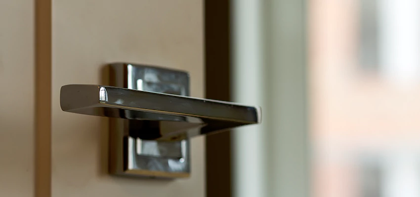 Door Lever Knob Repair in Woodbridge Township, New Jersey